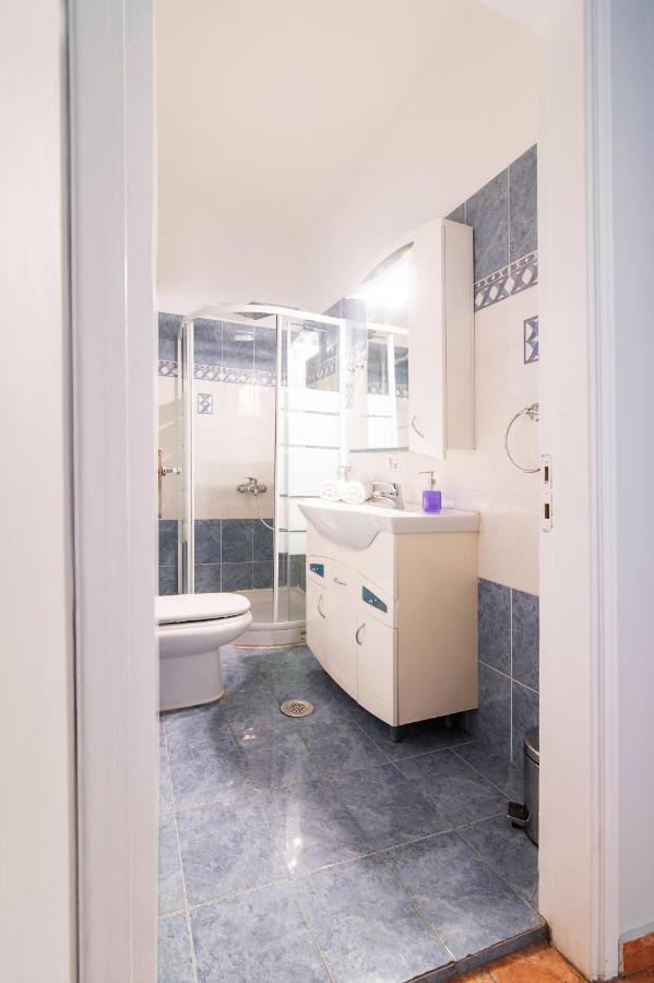 Oscar City Room Athena Bagian luar foto