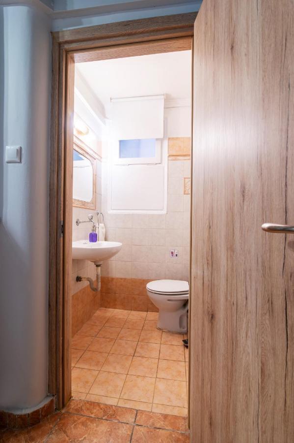 Oscar City Room Athena Bagian luar foto